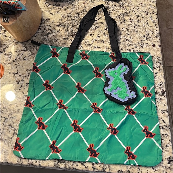 Tory Burch Handbags - Tory Burch sport keyfod tote